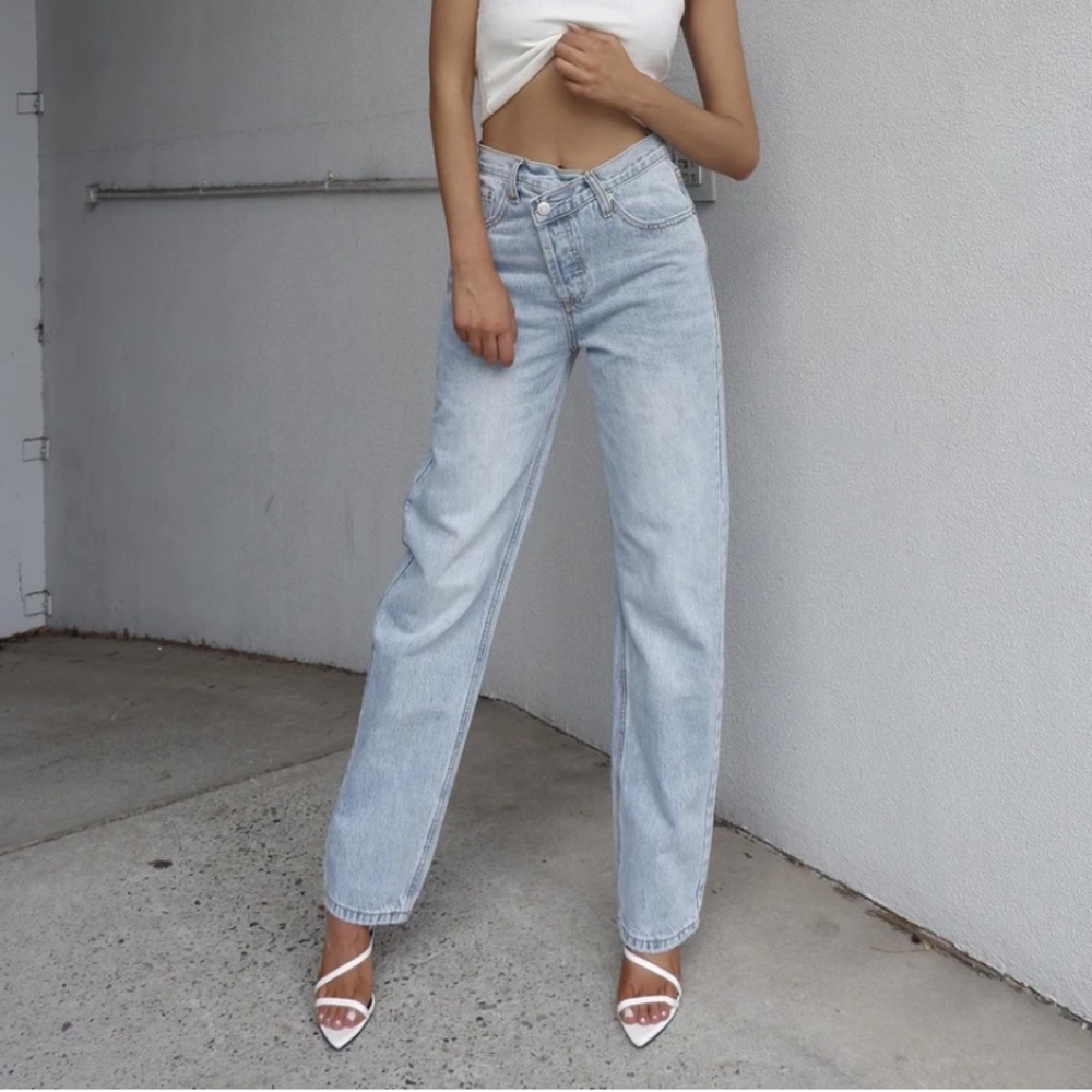 NWOT Princess Polly Holly asymmetrical jeans
